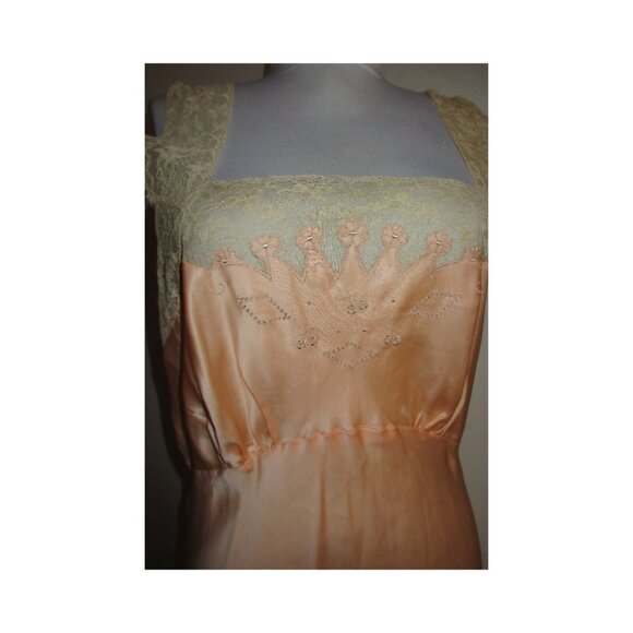 Vintage 1930s Arnold Constable Embroidered Peach Silk Nightgown Art Deco Size 40 - Picture 7 of 11